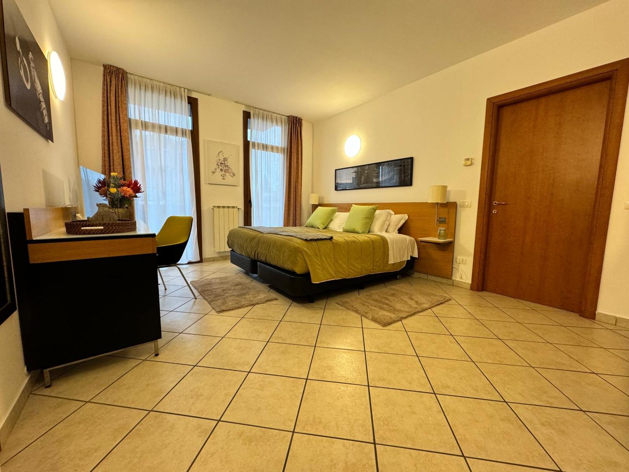 Residence Malpensa Сома Ломбардо Екстериор снимка