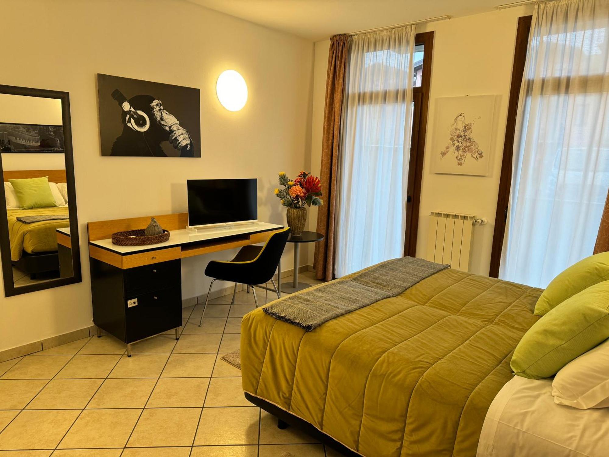 Residence Malpensa Сома Ломбардо Екстериор снимка