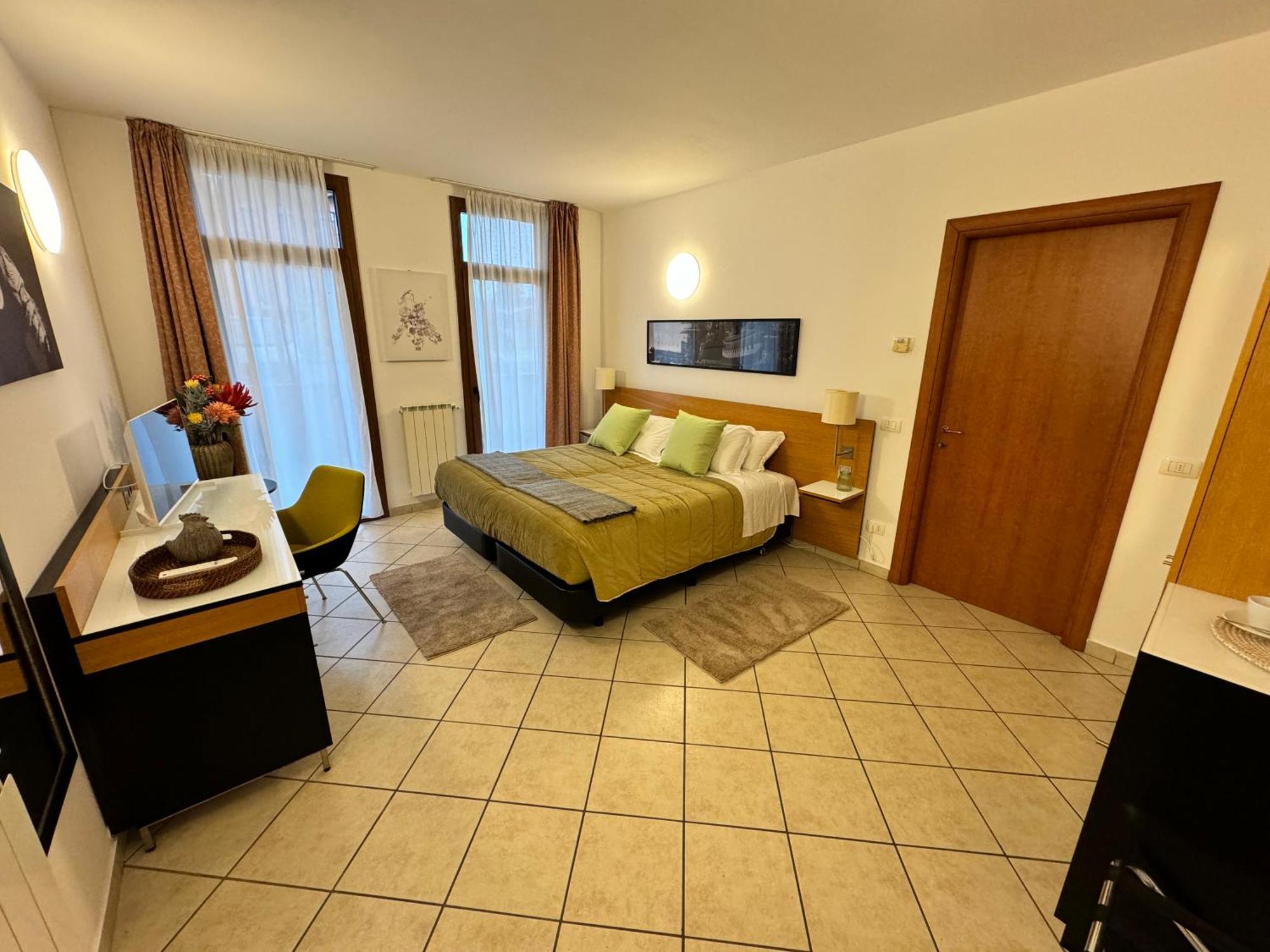 Residence Malpensa Сома Ломбардо Екстериор снимка