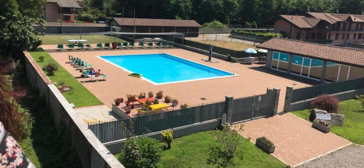 Residence Malpensa Сома Ломбардо Екстериор снимка
